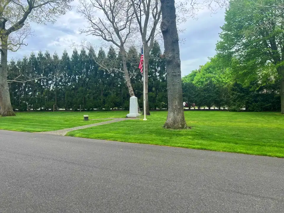 twa memorial center moriches cemetery