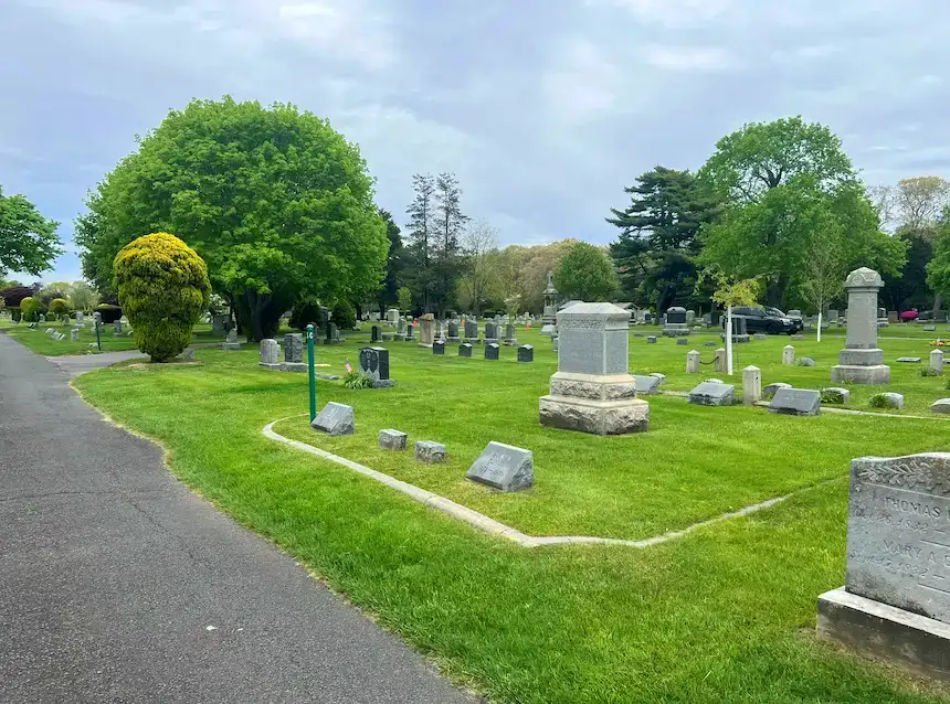 cemetery center moriches